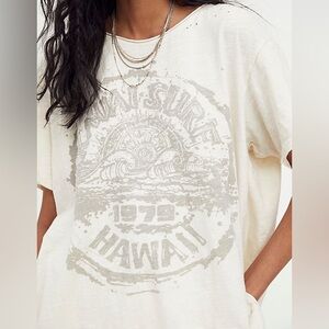 Magnolia Pearl Kauai Surf Hawaii Tee